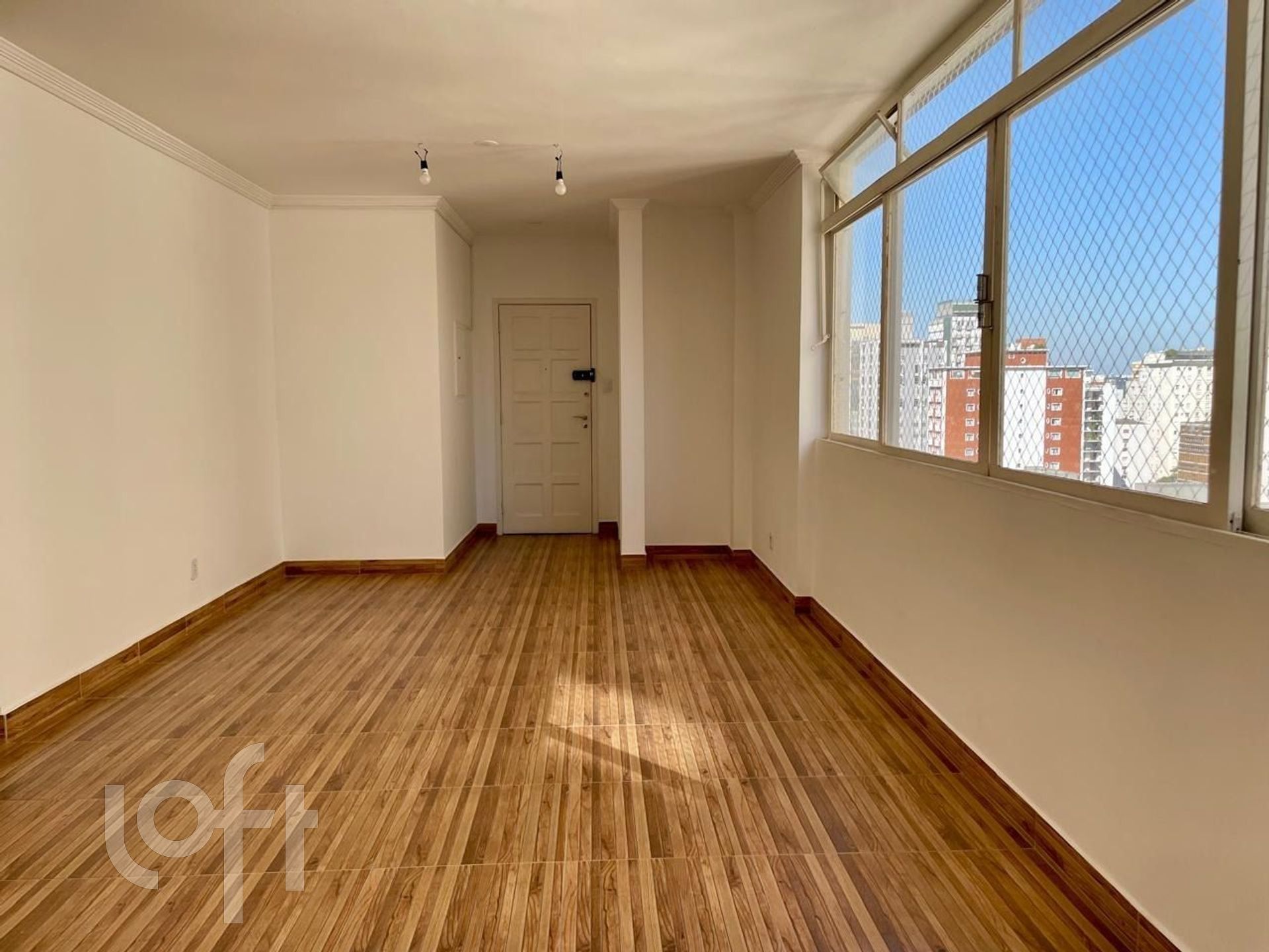 Apartamento à venda com 3 quartos, 160m² - Foto 3