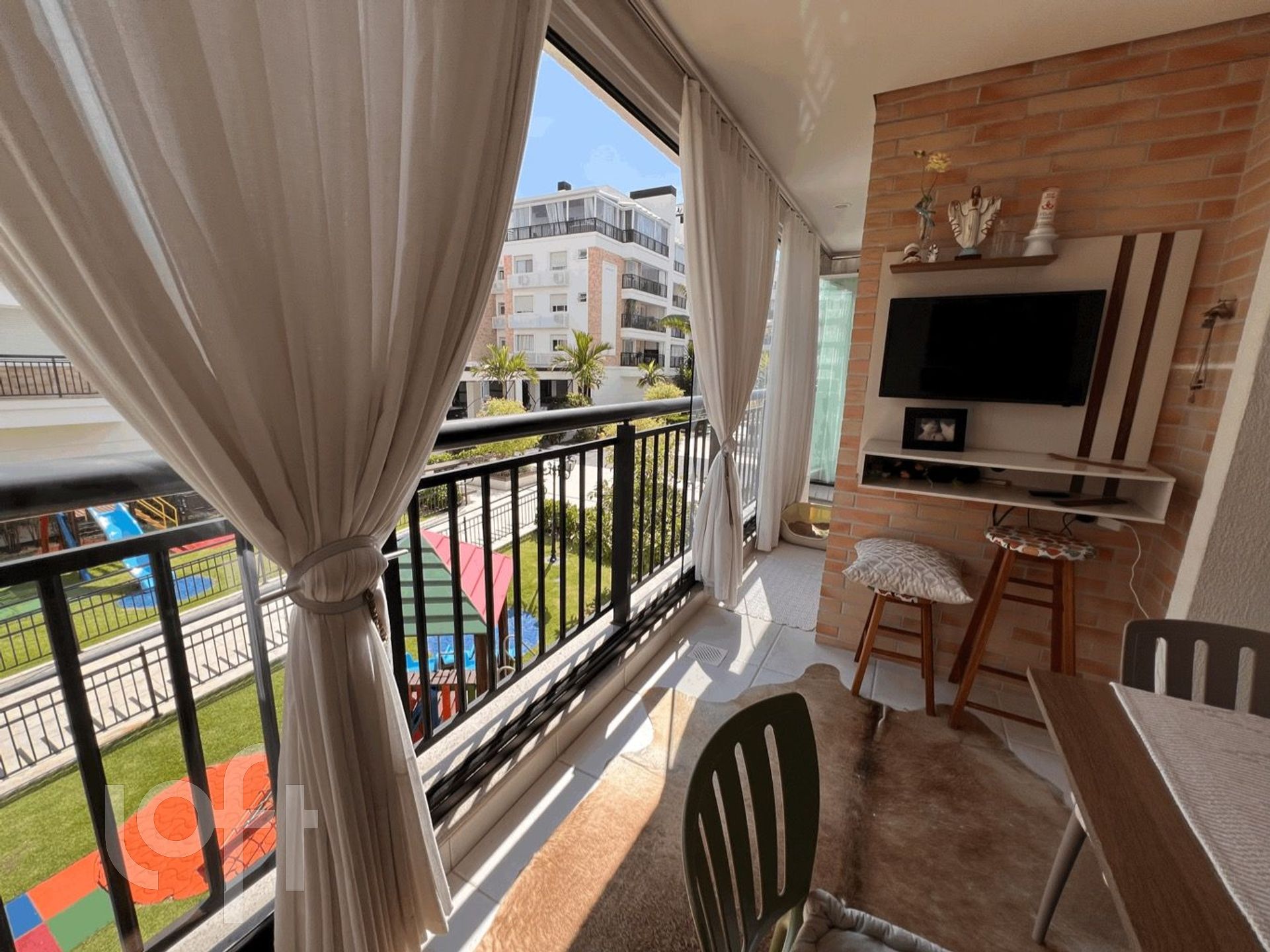 Apartamentos com 96m², 3 quartos, no bairro Abraão em Florianópolis