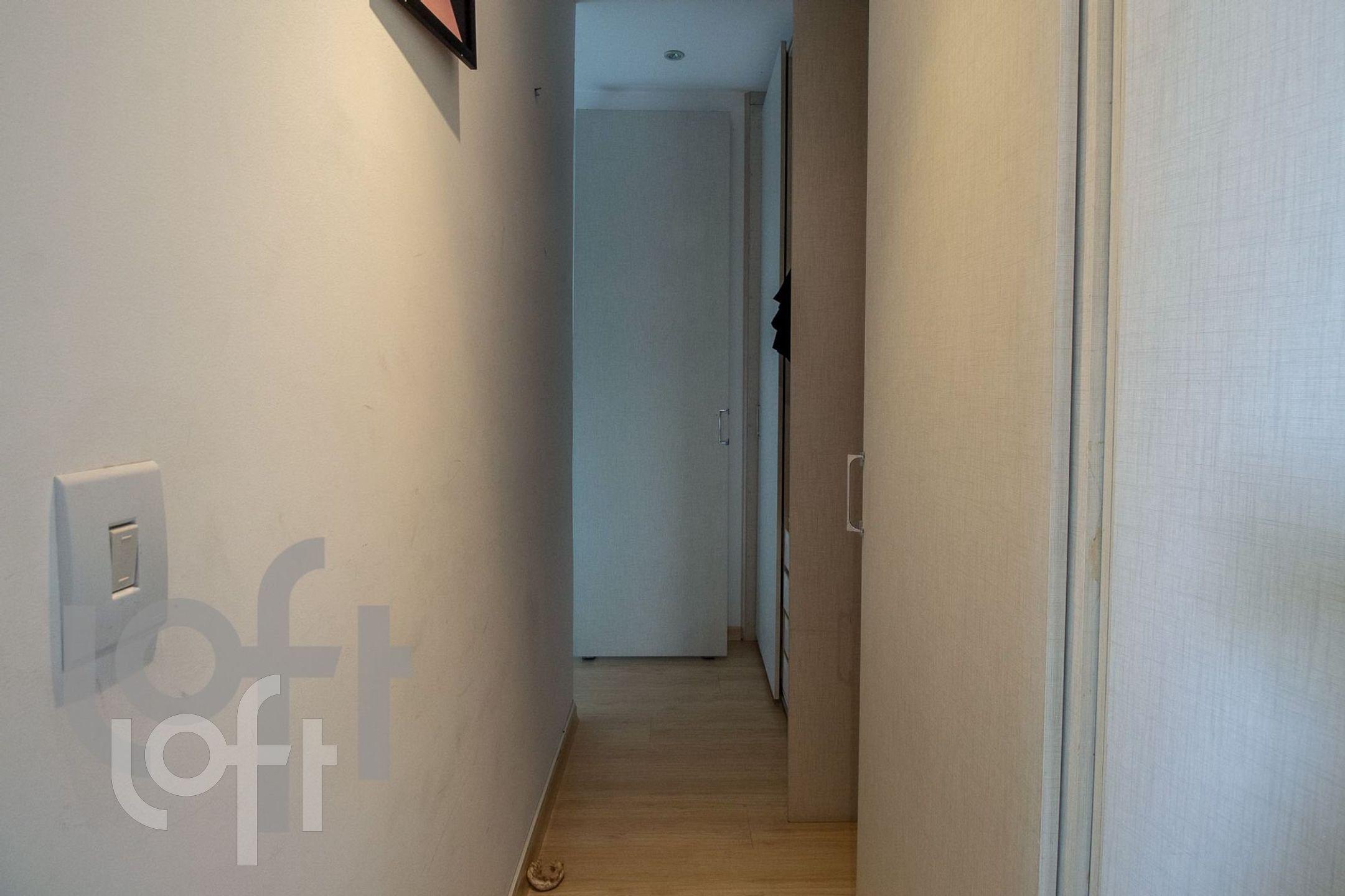 Apartamento à venda com 2 quartos, 78m² - Foto 2