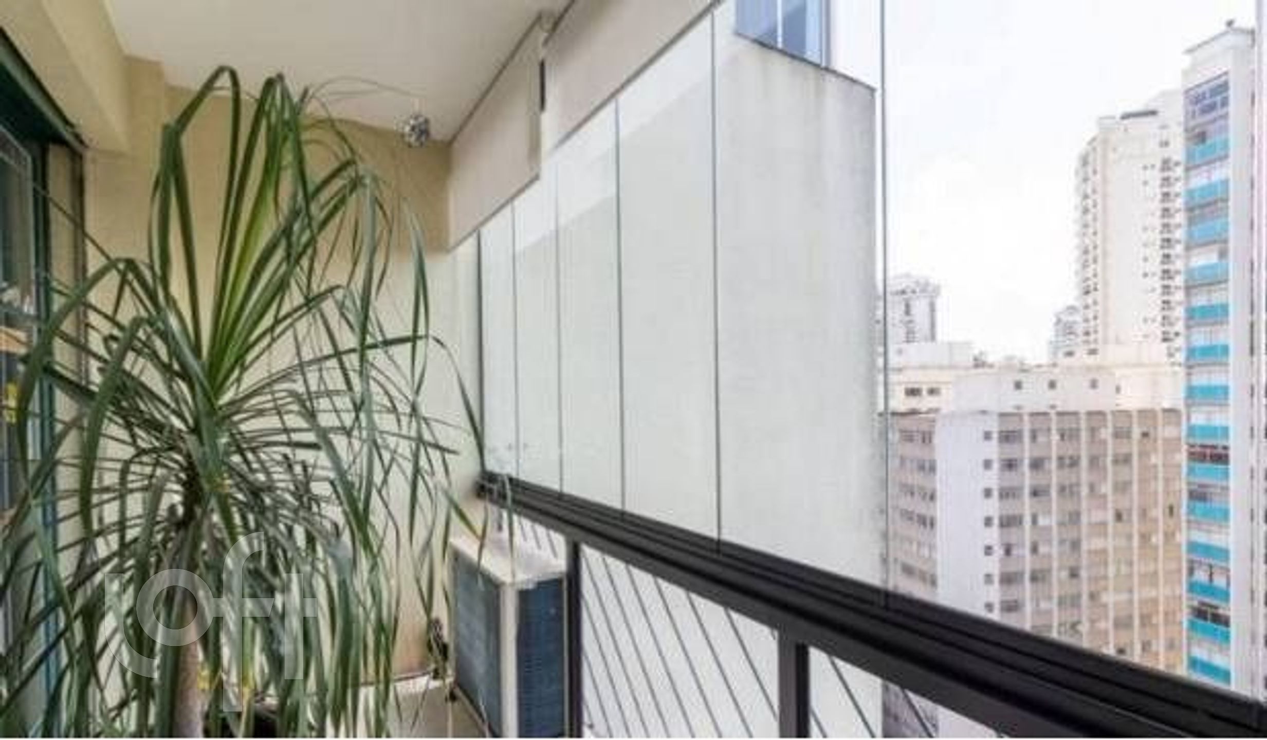 Apartamento à venda com 3 quartos, 246m² - Foto 3