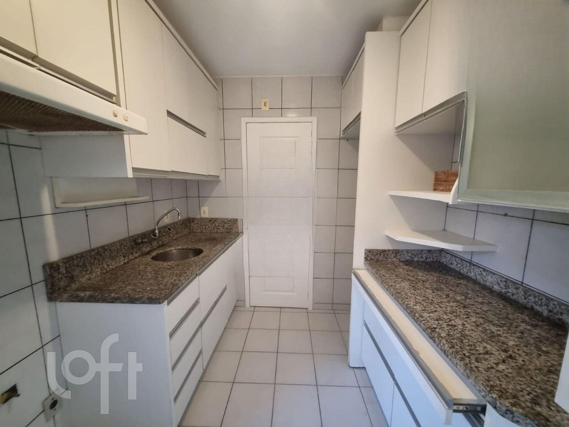 Apartamentos com 80m², 3 quartos, 1 suíte, 1 garagem, no bairro Centro em Florianópolis