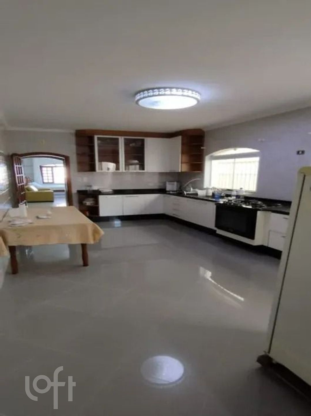 Casa à venda com 3 quartos, 200m² - Foto 8