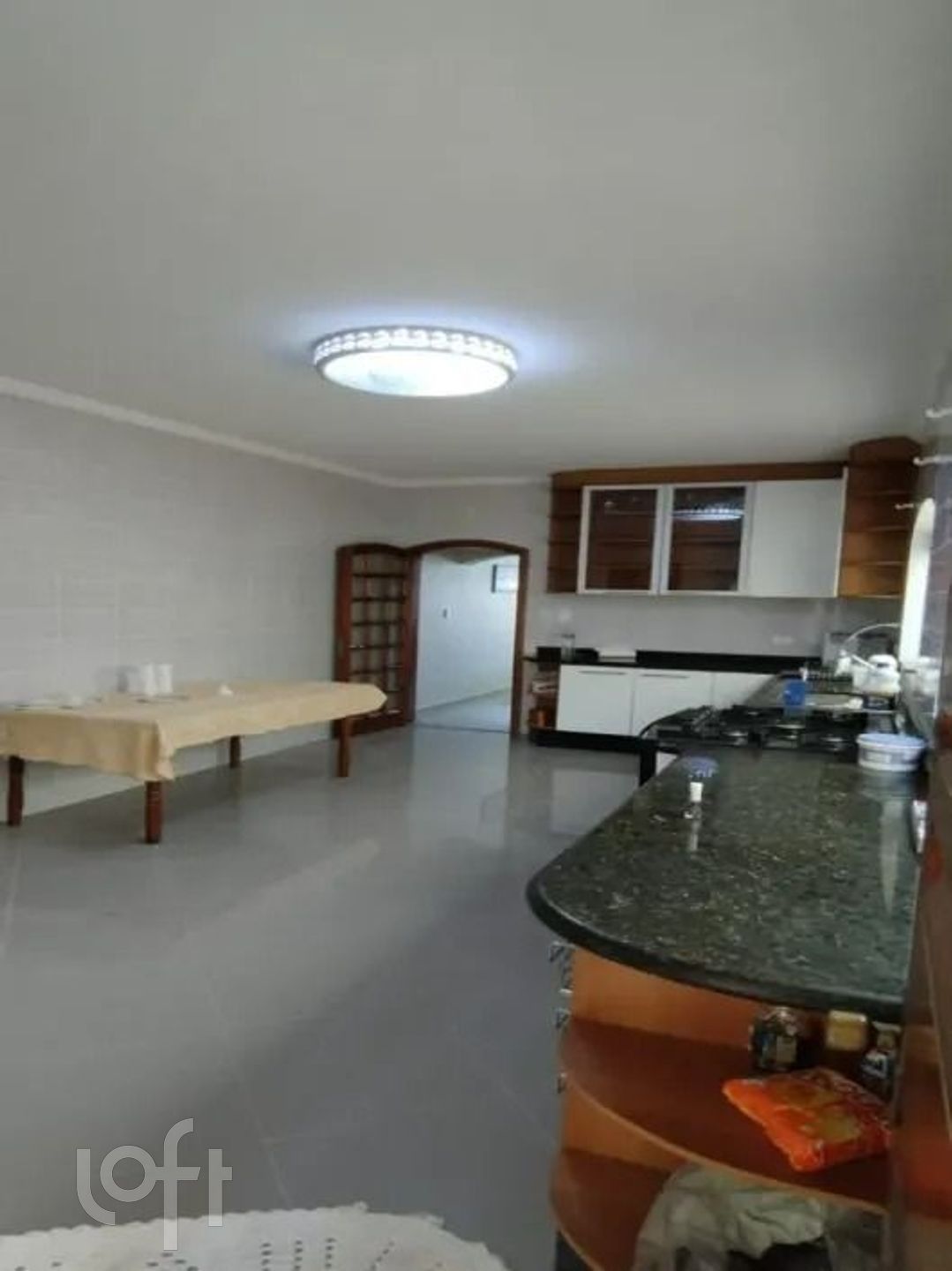 Casa à venda com 3 quartos, 200m² - Foto 2