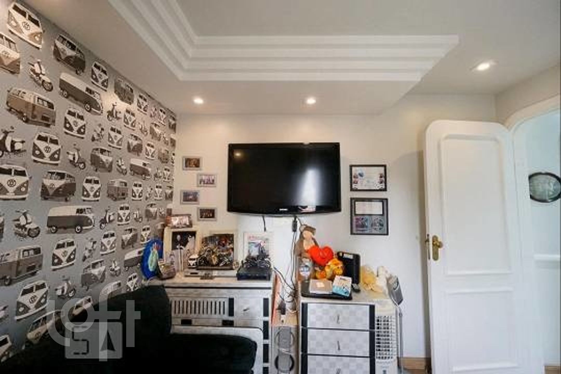 Apartamento à venda com 4 quartos, 160m² - Foto 2