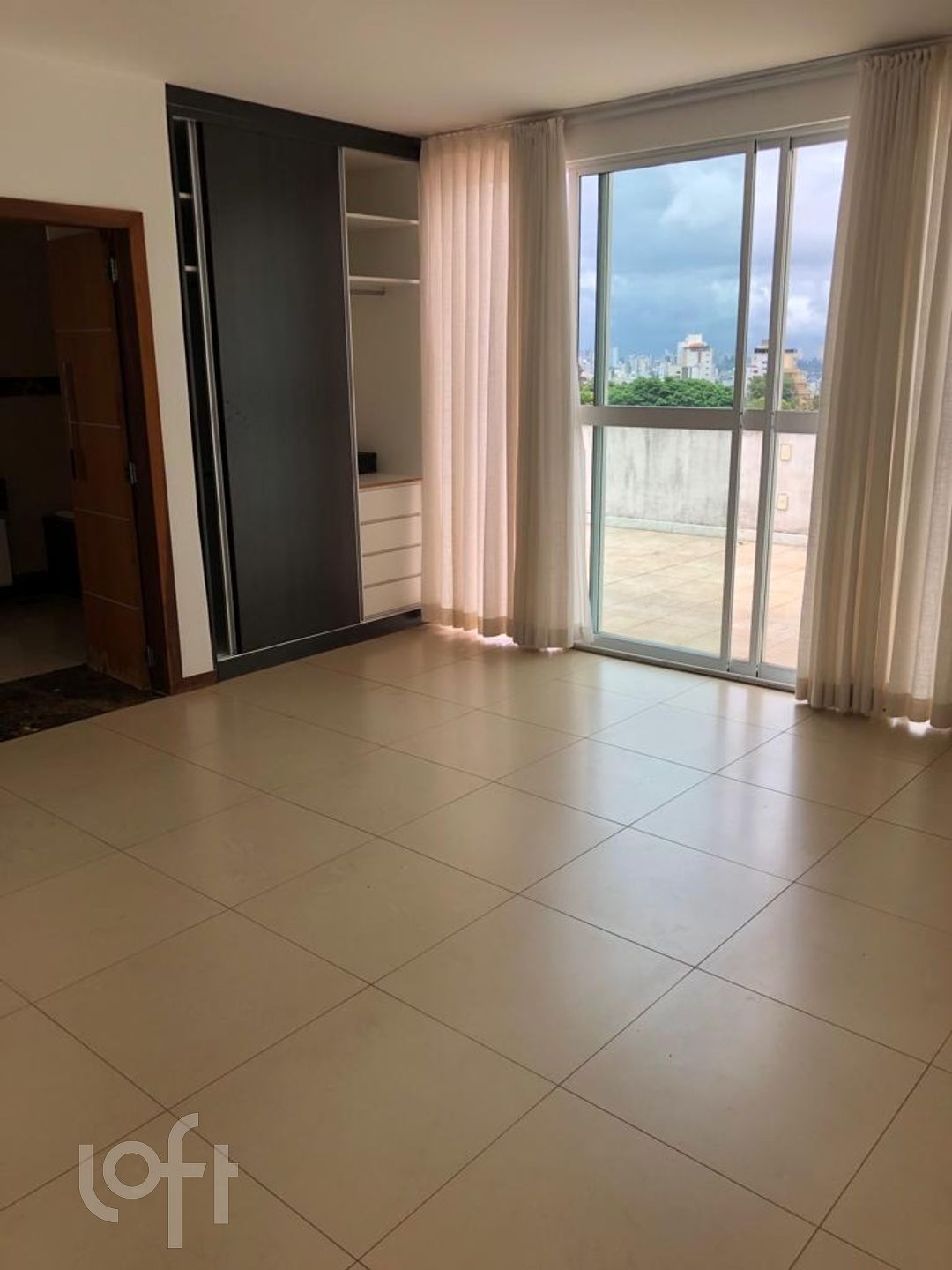 Casa à venda com 5 quartos, 620m² - Foto 4