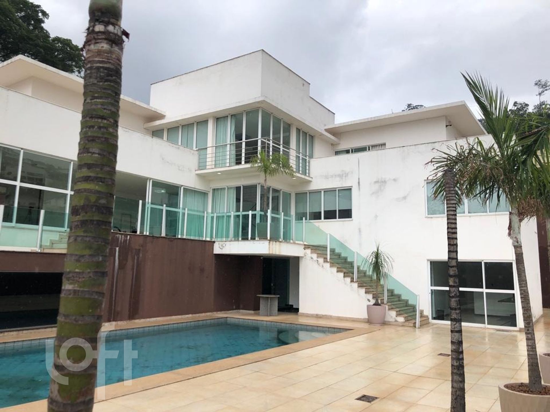 Casa à venda com 5 quartos, 620m² - Foto 1