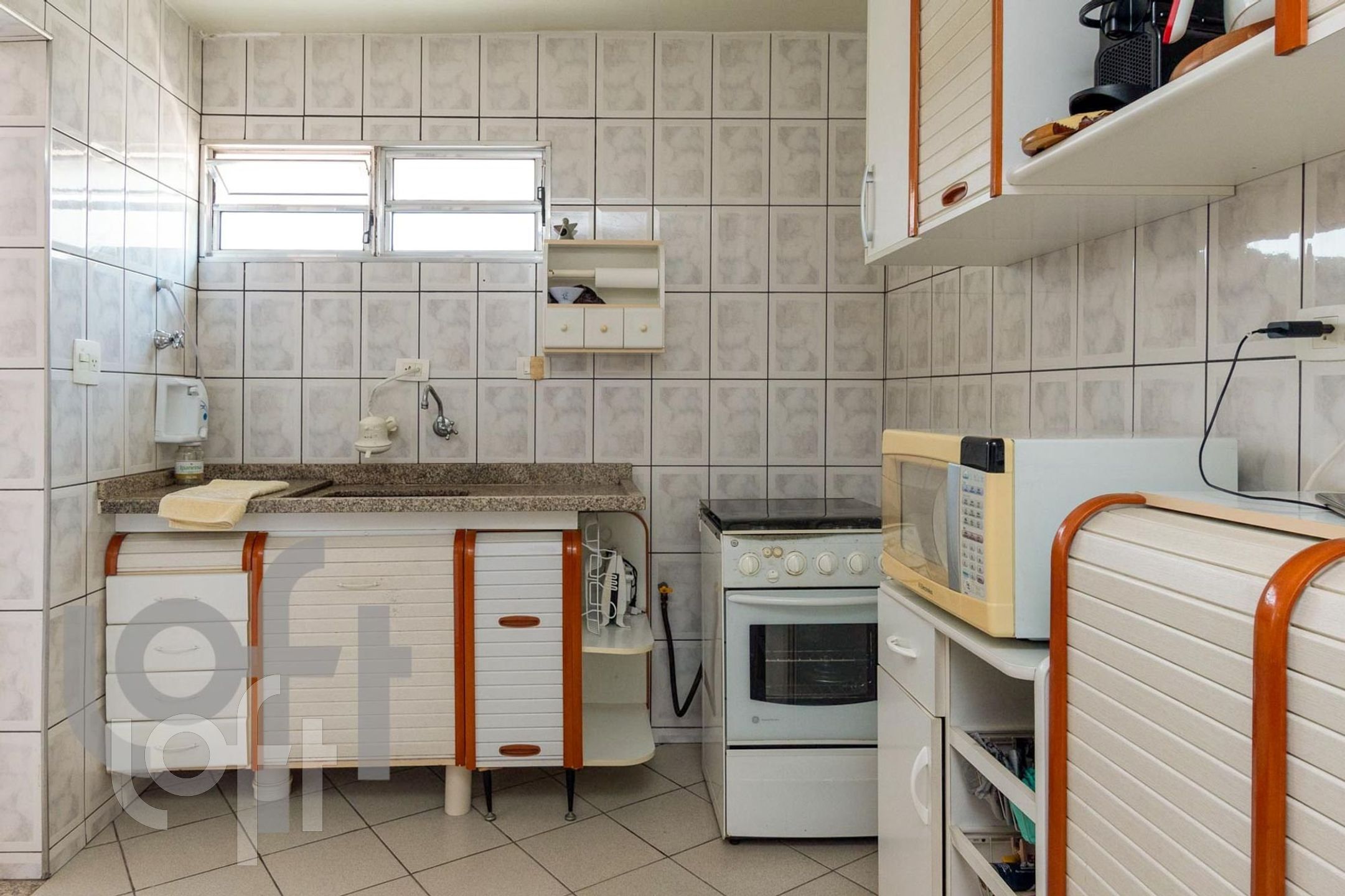 Apartamento à venda com 2 quartos, 77m² - Foto 14