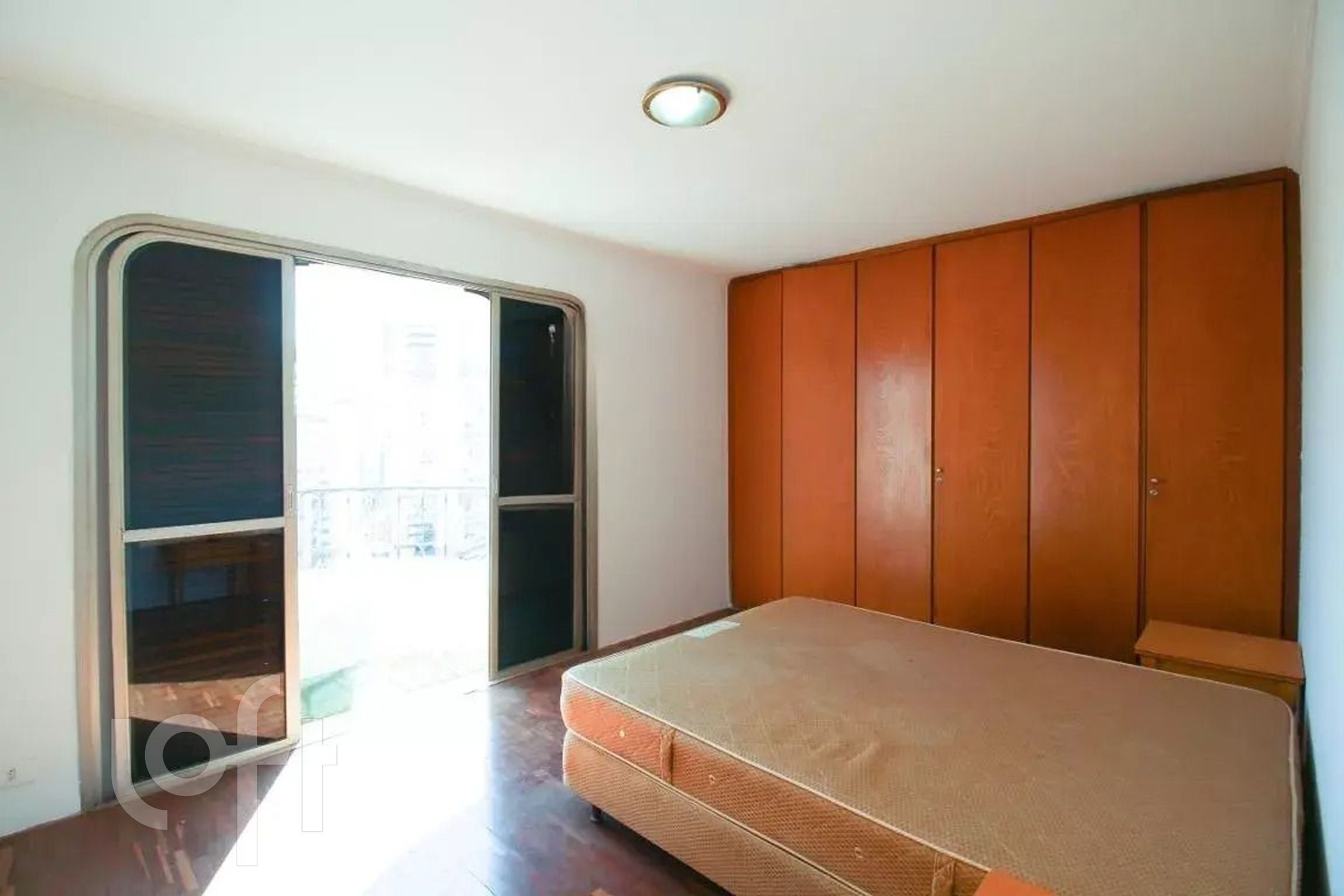 Apartamento à venda com 3 quartos, 142m² - Foto 13