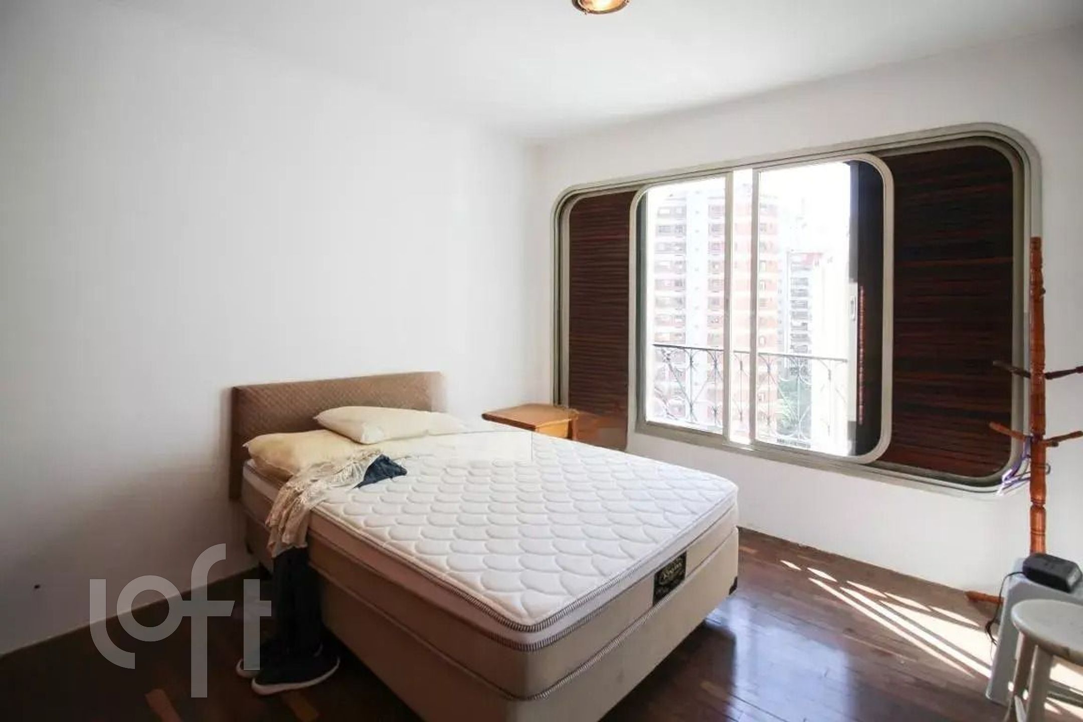 Apartamento à venda com 3 quartos, 142m² - Foto 9