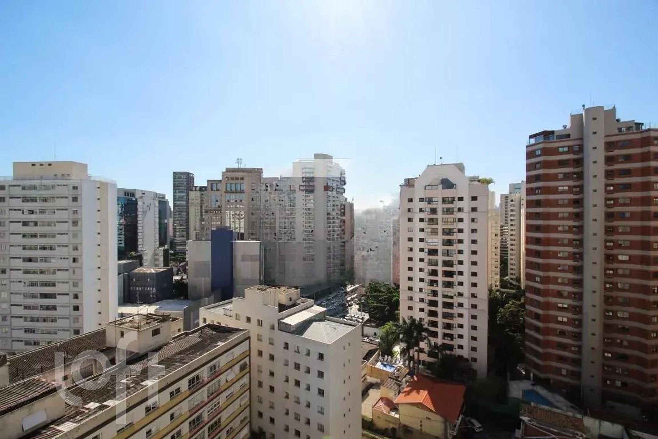 Apartamento à venda com 3 quartos, 142m² - Foto 3