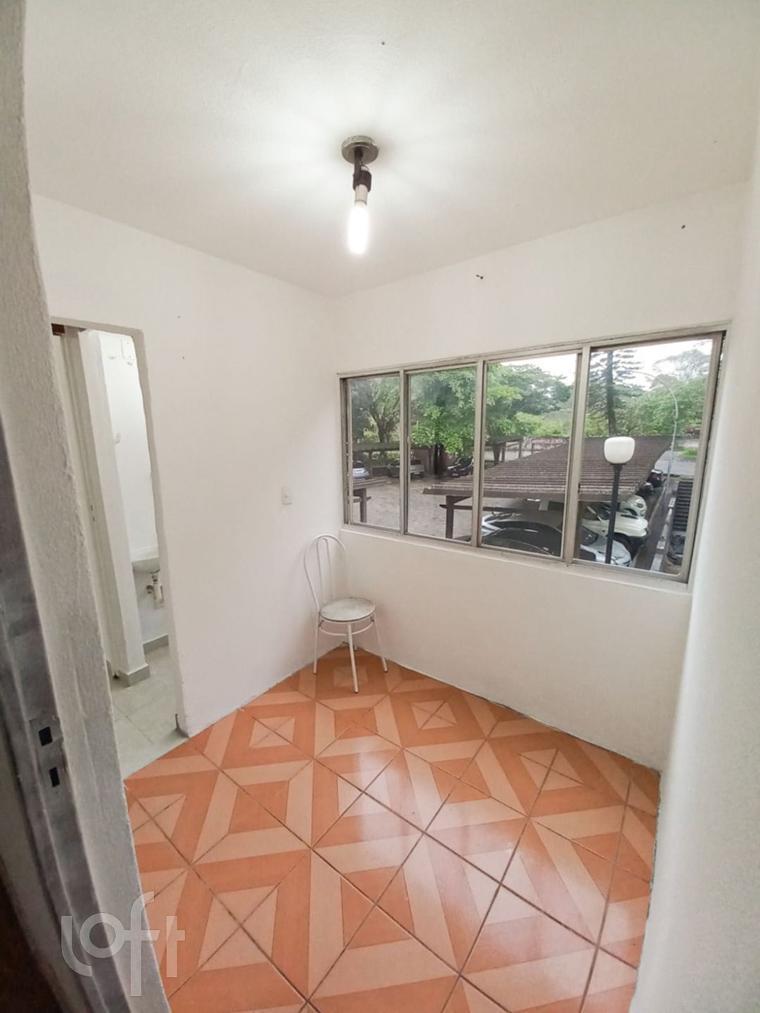 Apartamento à venda com 2 quartos, 85m² - Foto 2