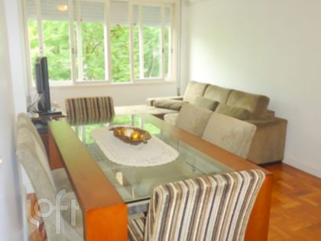 Apartamento com 104m², 3 dormitórios, 1 suíte, 2 vagas, Auxiliadora em Porto Alegre