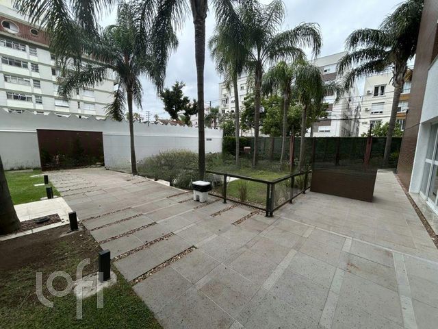 Apartamento com 60m², 2 dormitórios, 1 suíte, 2 vagas, Menino Deus em Porto Alegre