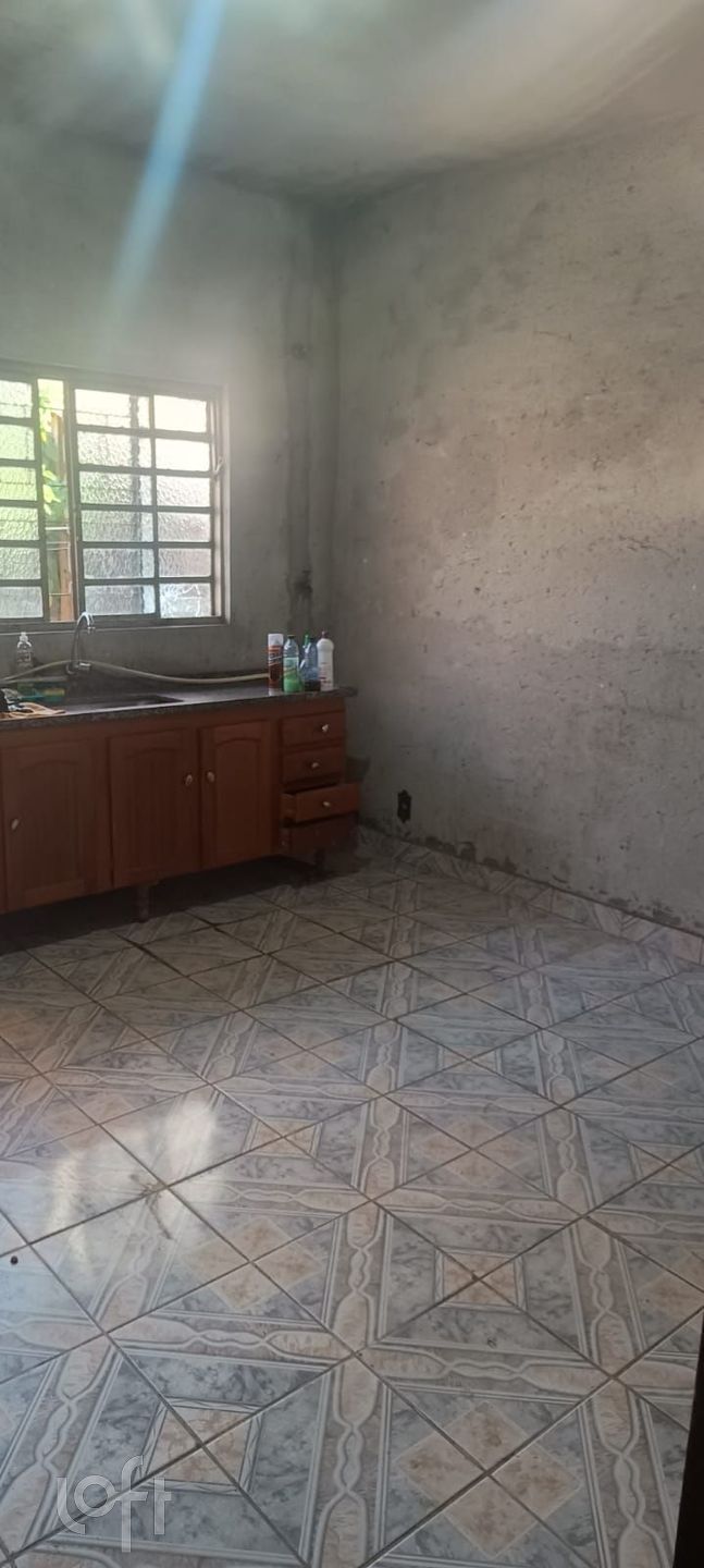 Casa à venda com 1 quarto, 67m² - Foto 2