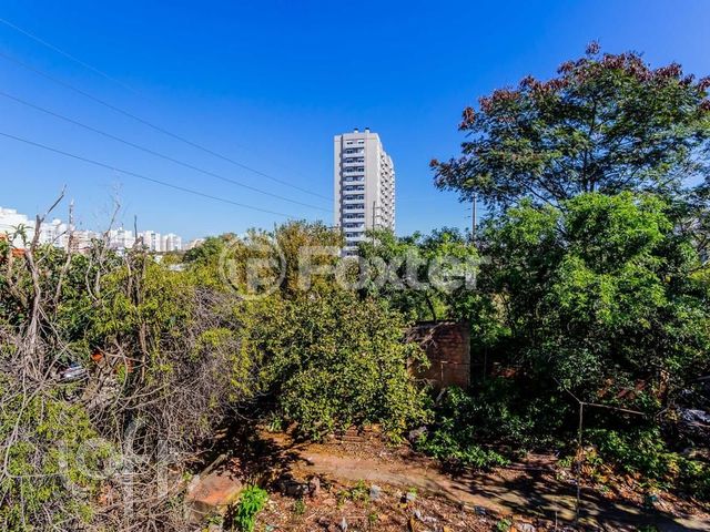 Apartamento com 194m², 4 dormitórios, 1 suíte, 2 vagas, Vila Ipiranga em Porto Alegre