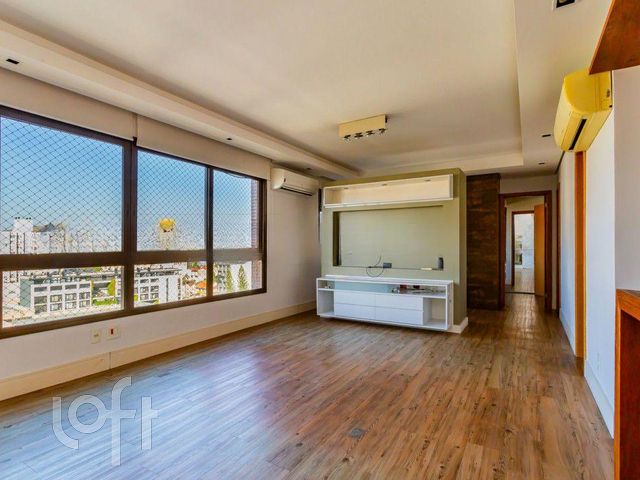 Apartamento com 86m², 3 dormitórios, 1 suíte, 2 vagas, Menino Deus em Porto Alegre
