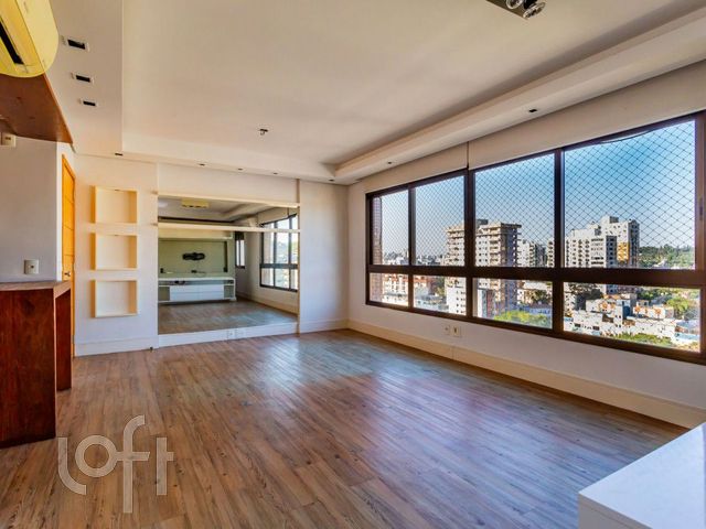 Apartamento com 86m², 3 dormitórios, 1 suíte, 2 vagas, Menino Deus em Porto Alegre