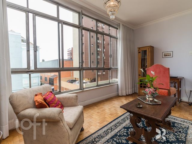 Apartamento com 181m², 3 dormitórios, 1 vaga, Independência em Porto Alegre