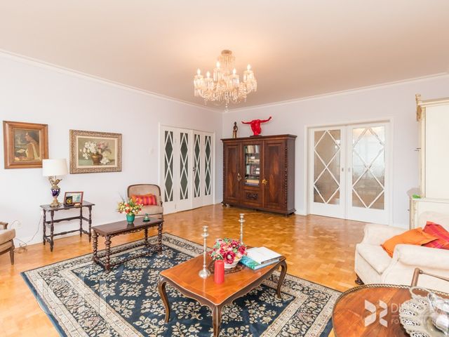 Apartamento com 181m², 3 dormitórios, 1 vaga, Independência em Porto Alegre