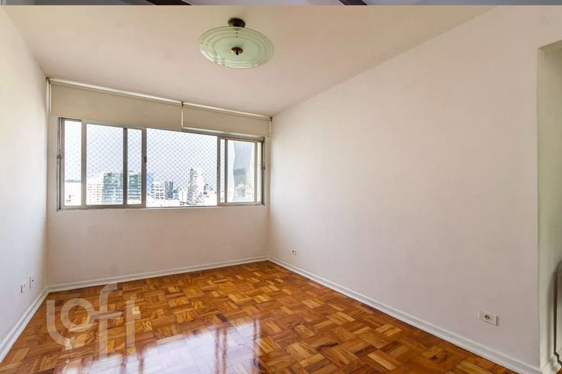 Apartamento à venda com 2 quartos, 85m² - Foto 1