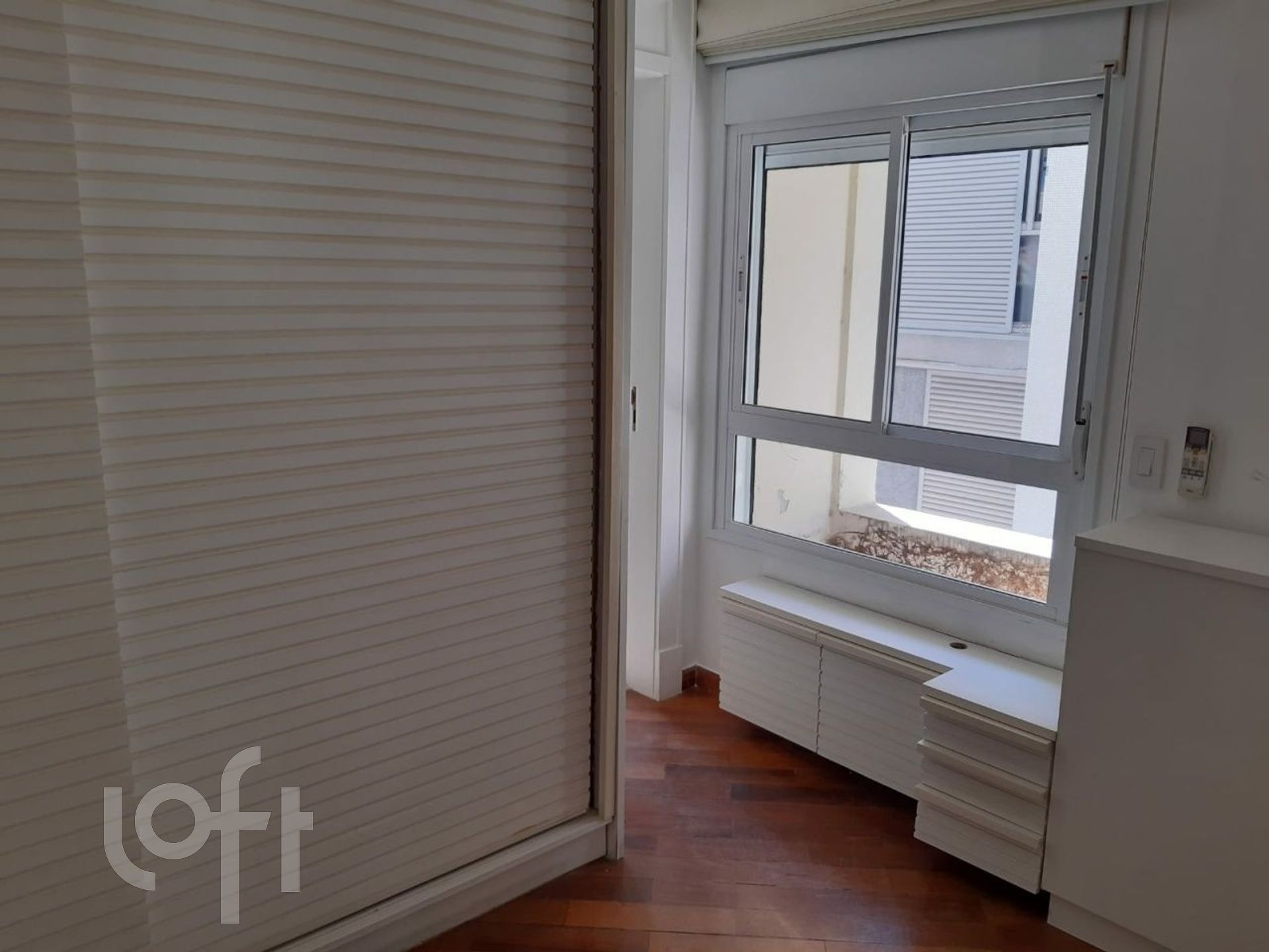 Apartamento à venda com 4 quartos, 231m² - Foto 14