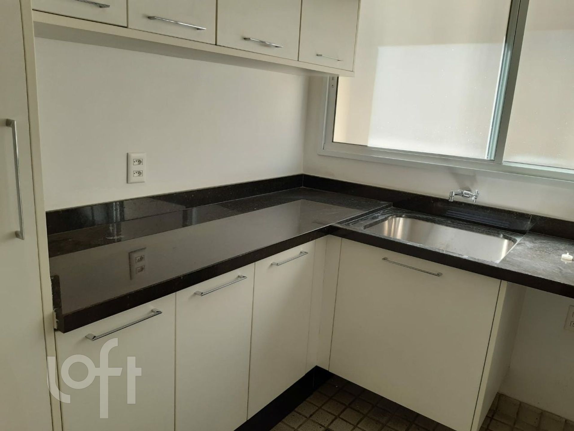 Apartamento à venda com 4 quartos, 231m² - Foto 6