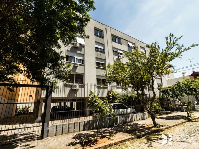 Apartamento com 79m², 2 dormitórios, 1 vaga, Floresta em Porto Alegre