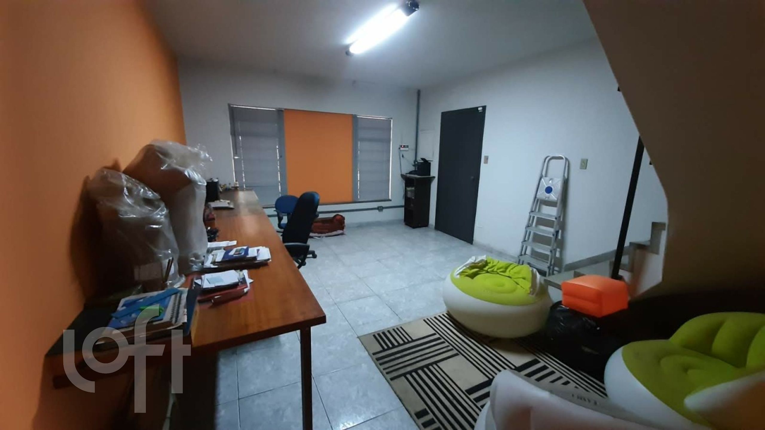 Casa à venda com 3 quartos, 133m² - Foto 1