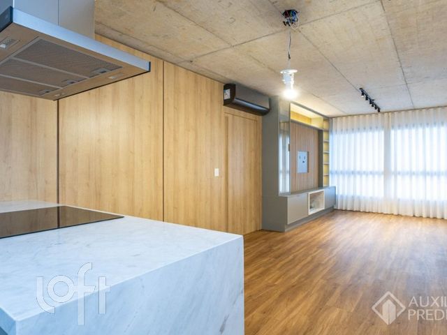 Apartamento com 67m², 2 dormitórios, 1 suíte, 1 vaga, Petrópolis em Porto Alegre