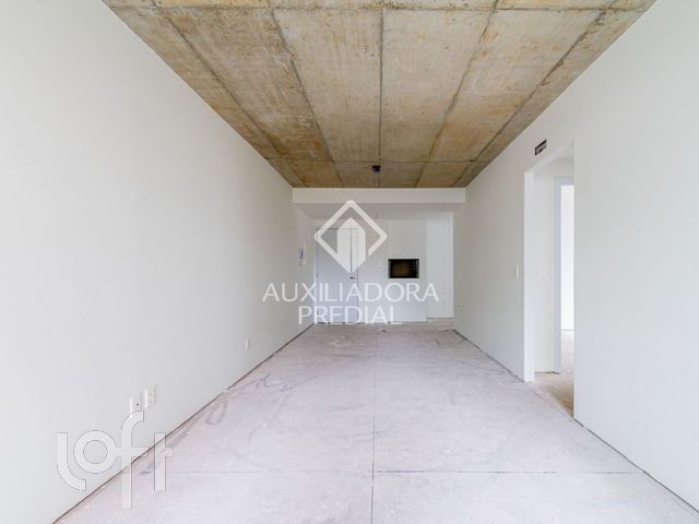 Apartamento com 67m², 2 dormitórios, 1 suíte, 1 vaga, Petrópolis em Porto Alegre