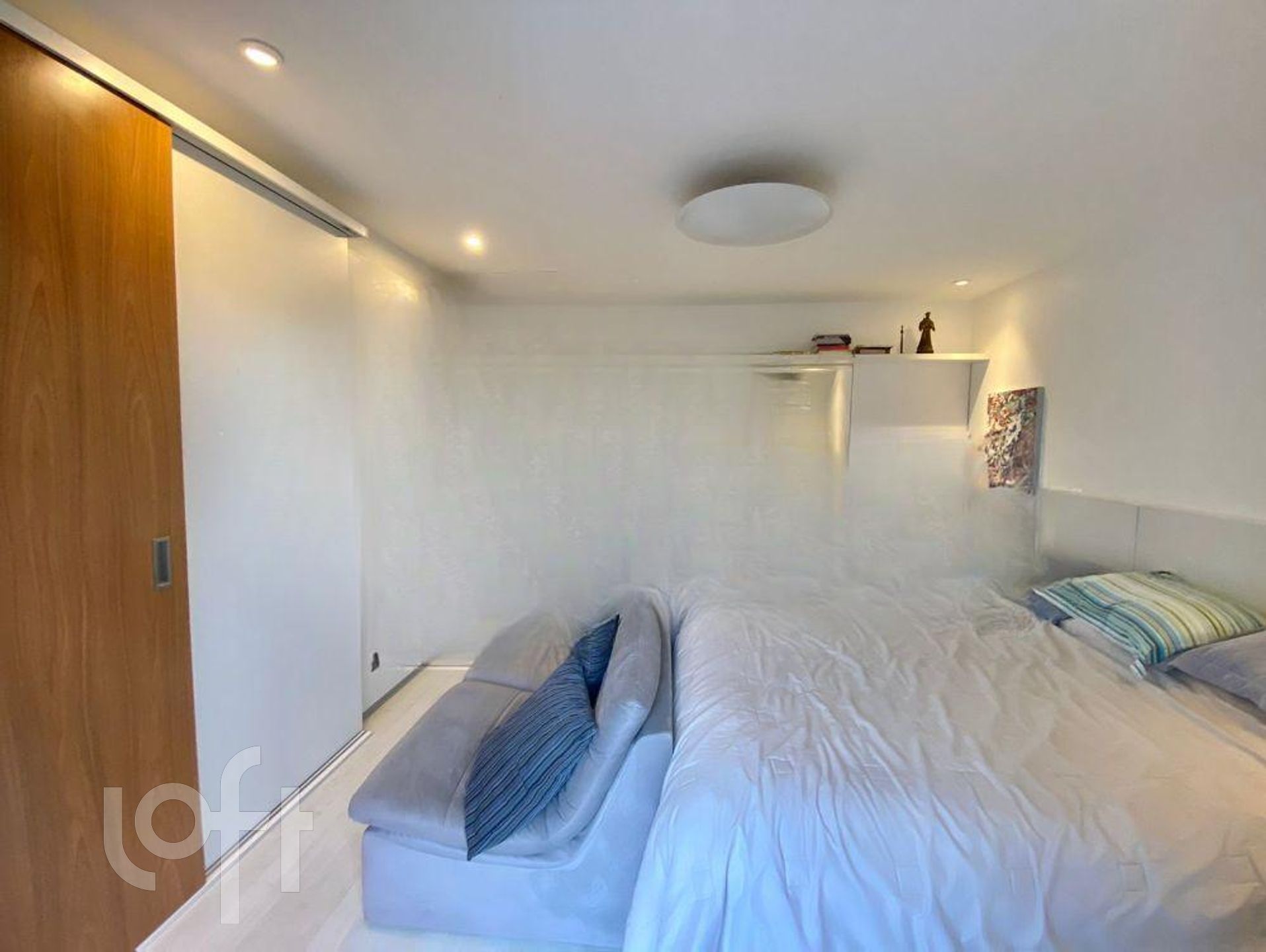 Apartamento à venda com 3 quartos, 200m² - Foto 19