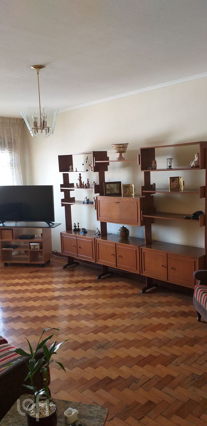 Apartamento à venda com 3 quartos, 130m² - Foto 1