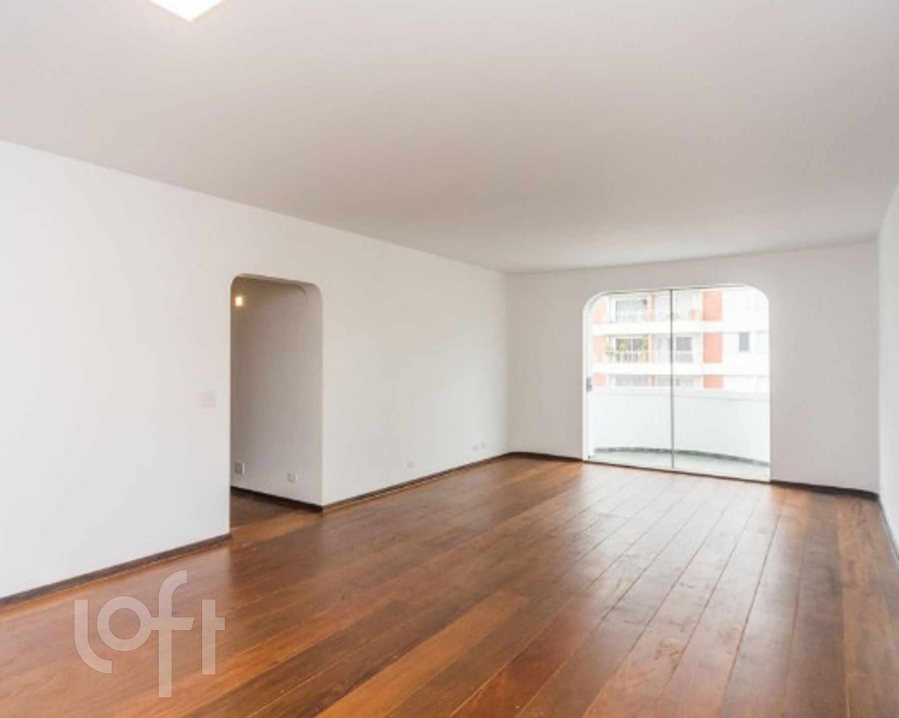 Apartamento à venda com 3 quartos, 161m² - Foto 1