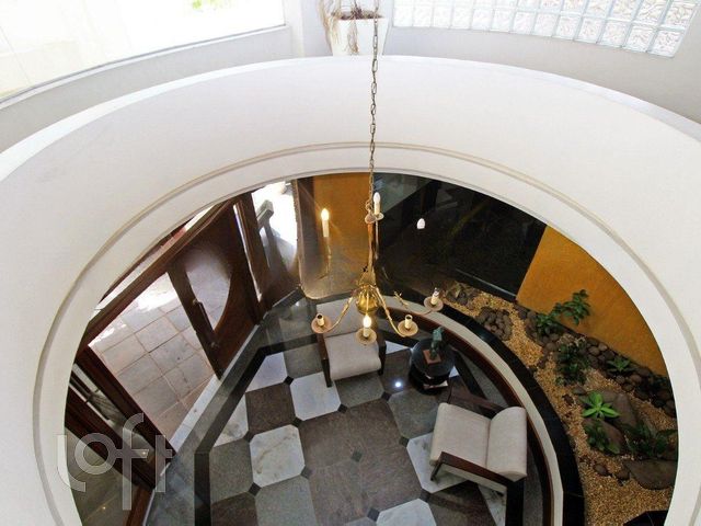 Apartamento com 158m², 3 dormitórios, 1 suíte, 2 vagas, Petrópolis em Porto Alegre