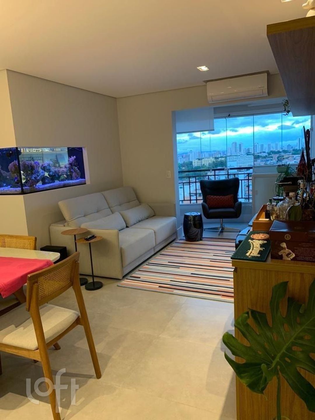 Apartamento à venda com 3 quartos, 75m² - Foto 2