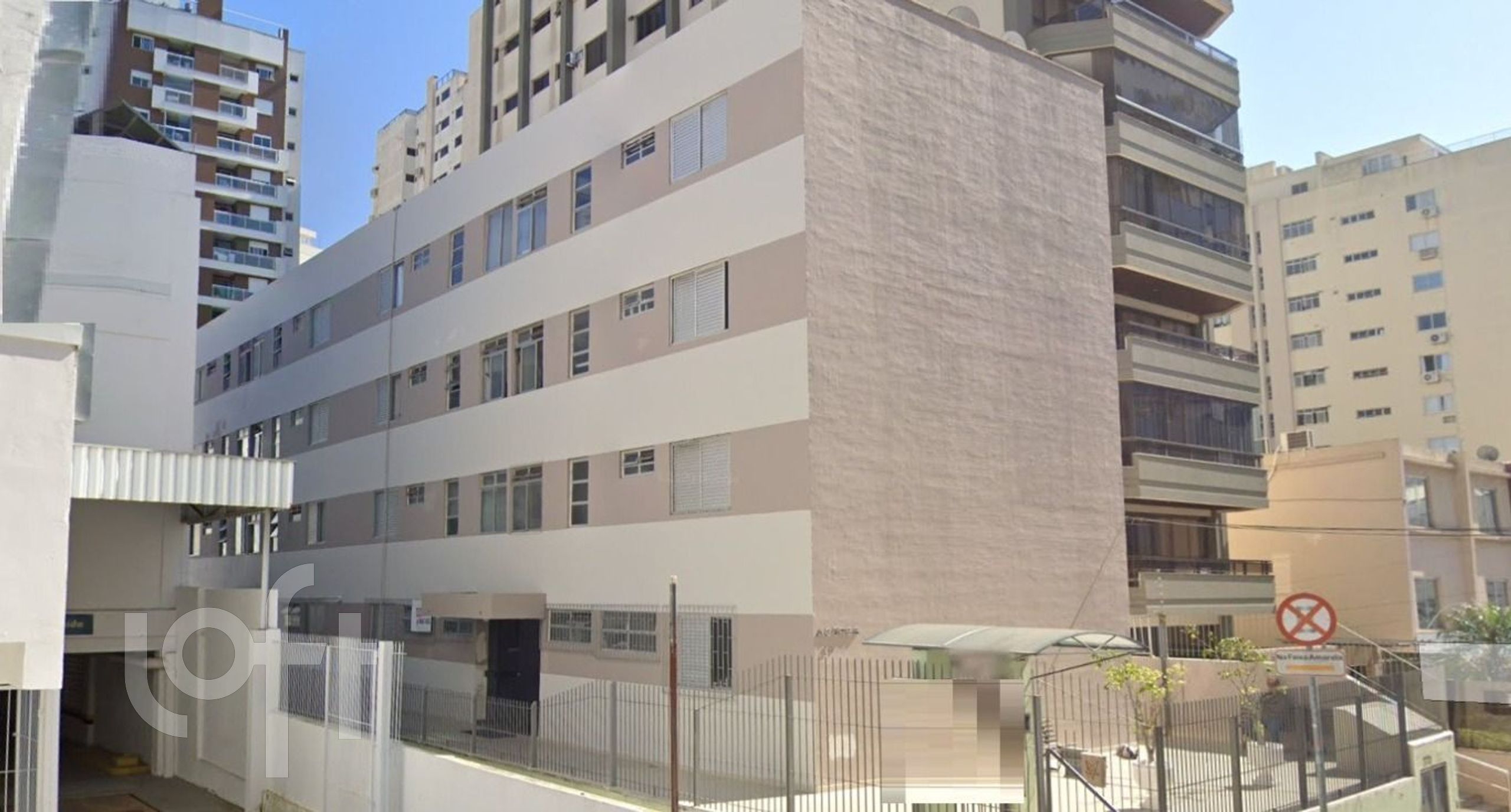 Apartamento à venda em Centro com 60 m², 2 quartos, 1 vaga