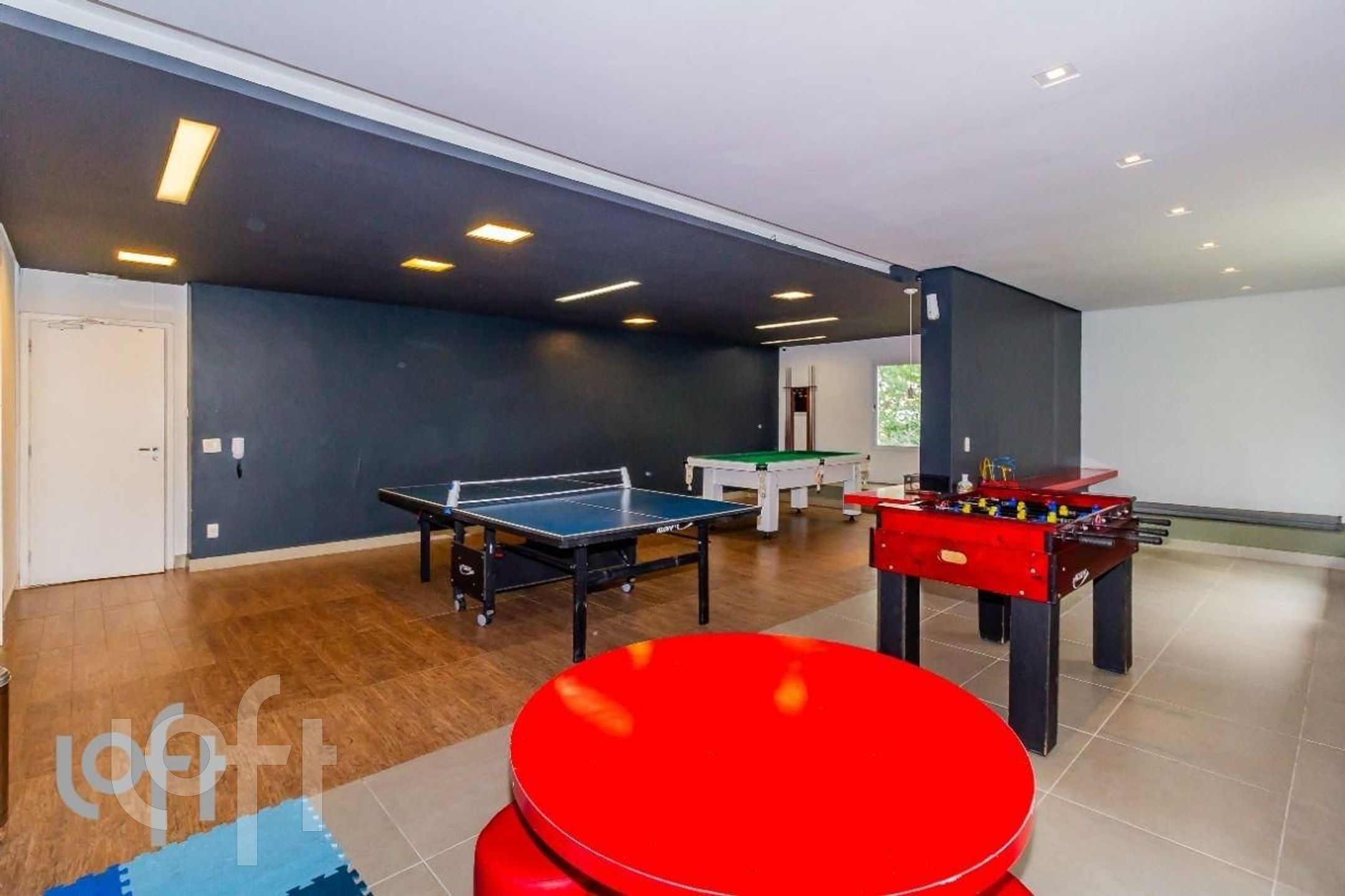 Apartamento à venda com 2 quartos, 75m² - Foto 8