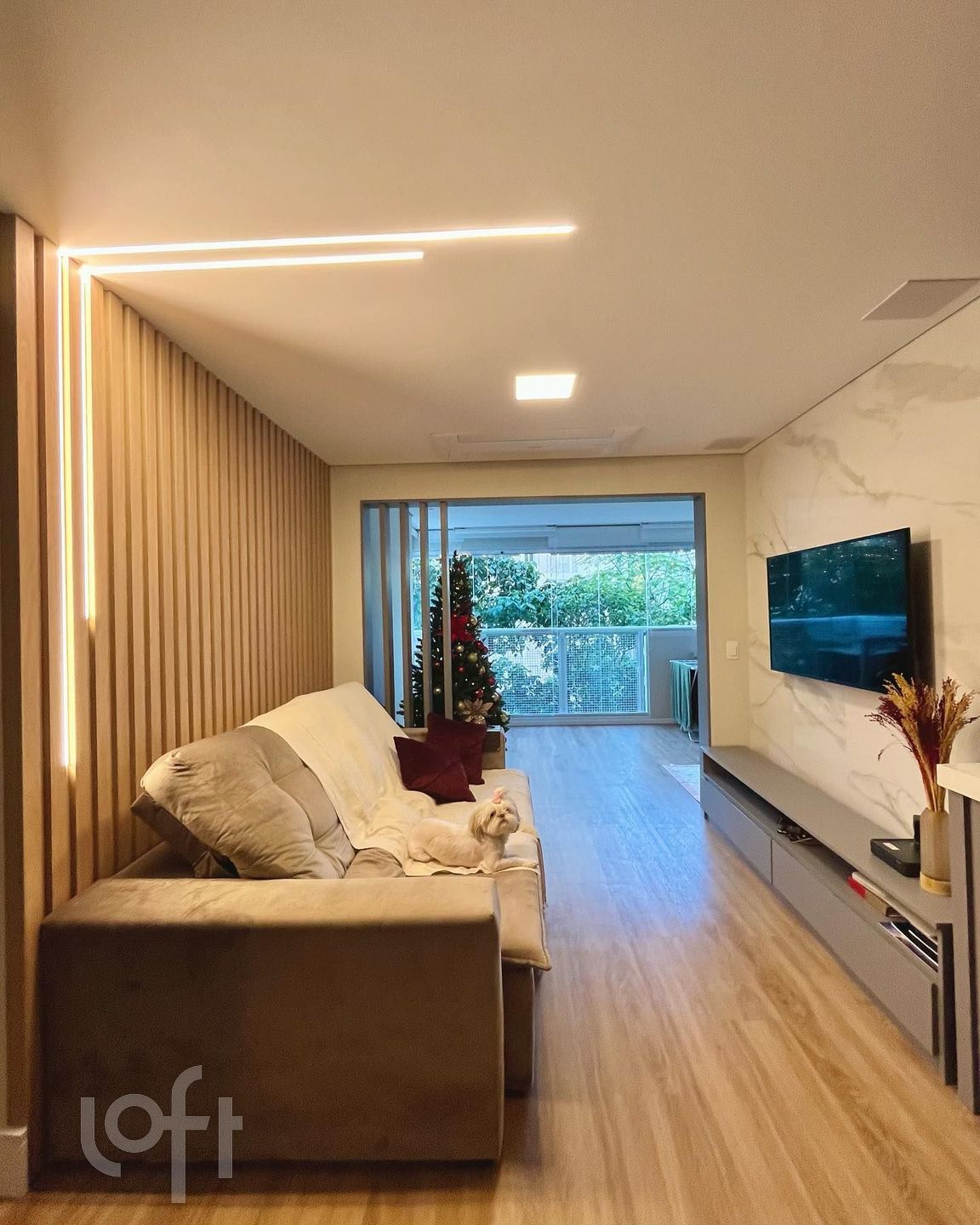 Apartamento à venda com 2 quartos, 75m² - Foto 1