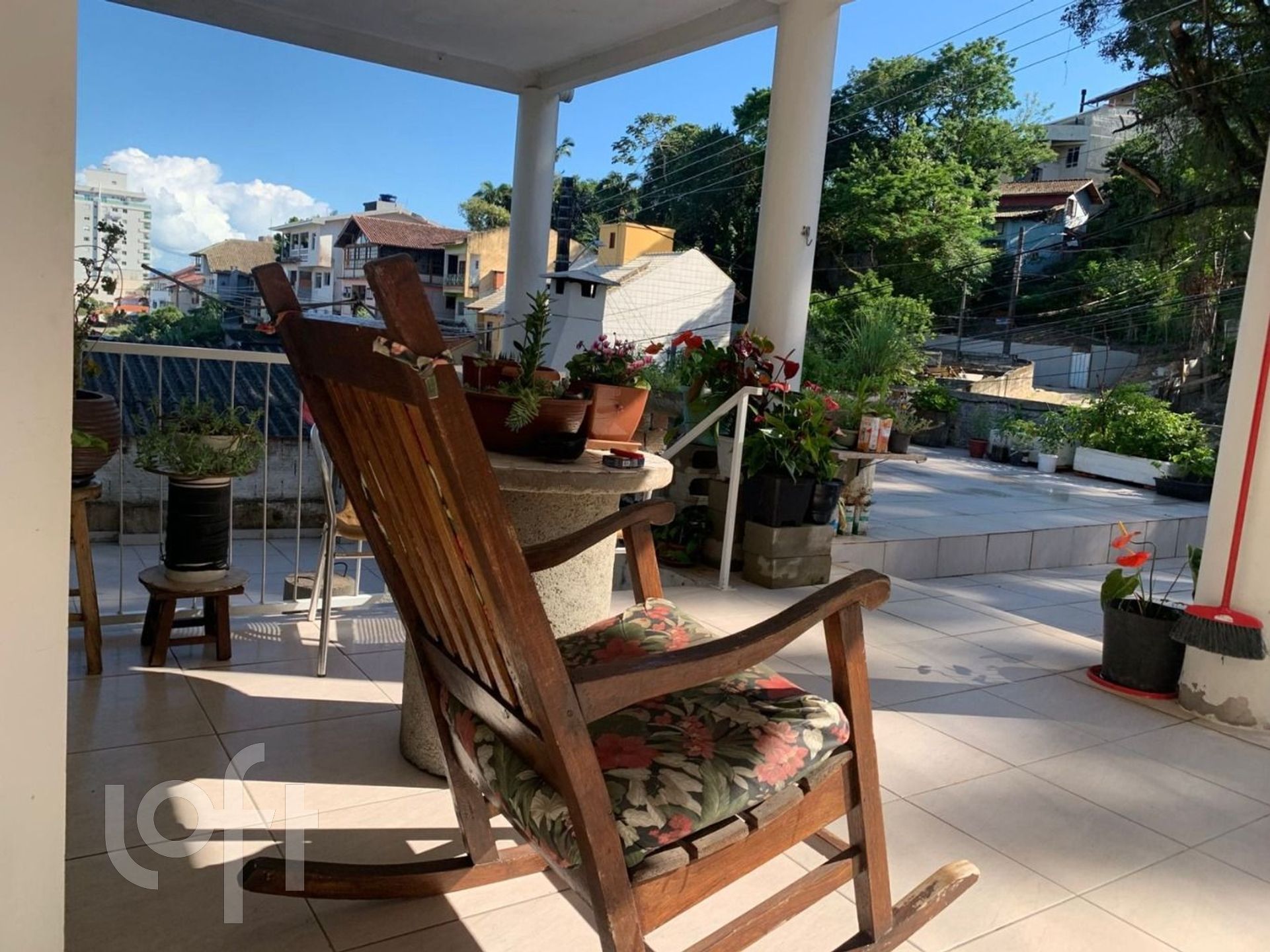 Casa Residencial com 168m², 2 quartos, no bairro Agronômica em Florianópolis