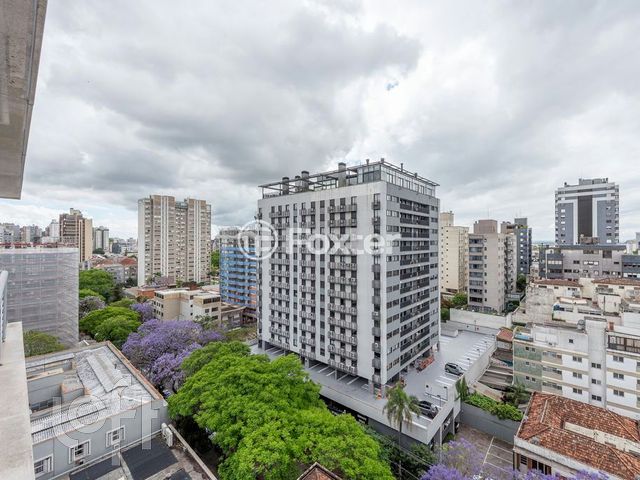 Apartamento com 39m², 1 dormitório, 1 vaga, Auxiliadora em Porto Alegre