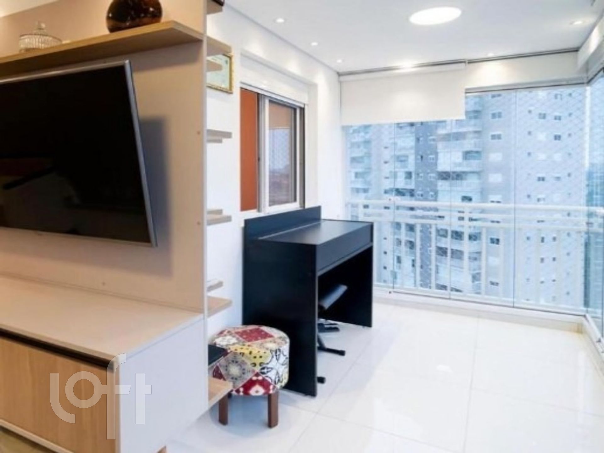 Apartamento à venda com 2 quartos, 65m² - Foto 3