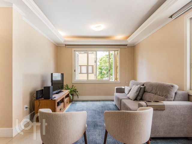 Apartamento com 112m², 3 dormitórios, 1 suíte, 1 vaga, Rio Branco em Porto Alegre