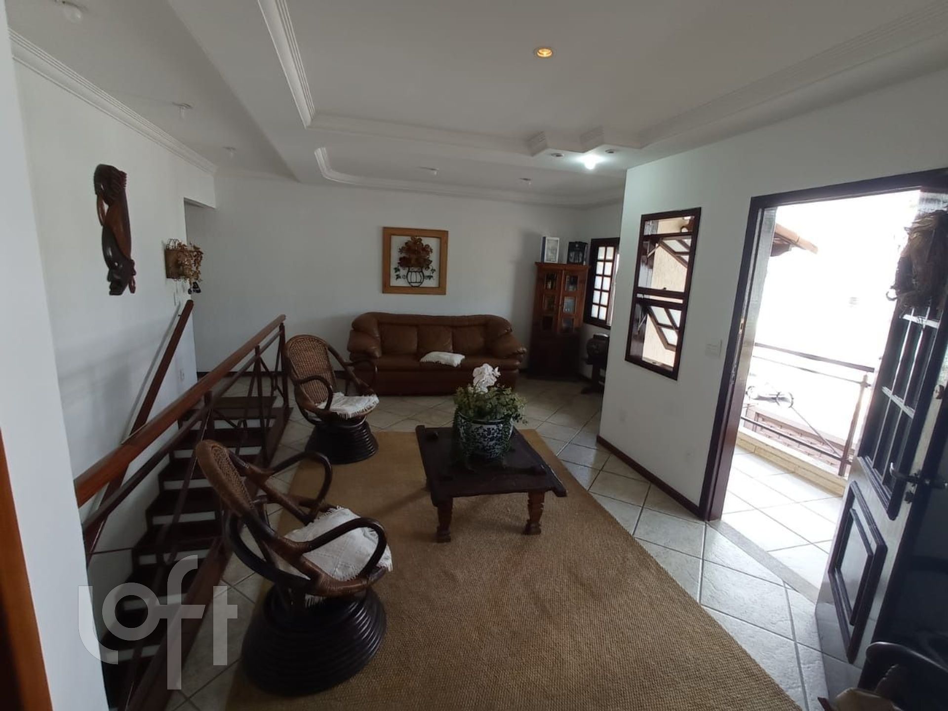 Casa à venda com 4 quartos, 205m² - Foto 3