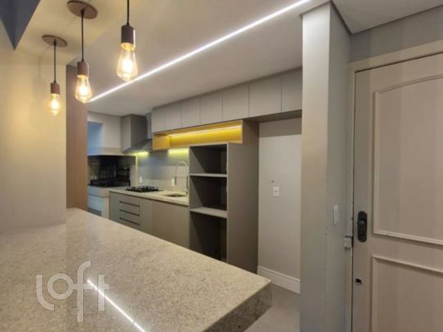 Apartamento com 105m², 2 dormitórios, 1 suíte, 2 vagas, Rio Branco em Porto Alegre
