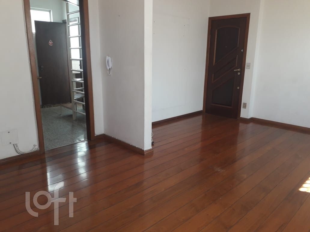 Apartamento à venda com 3 quartos, 150m² - Foto 4