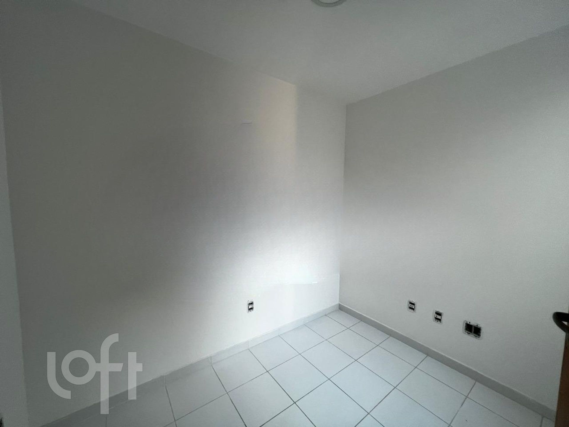 Apartamento à venda com 3 quartos, 200m² - Foto 13