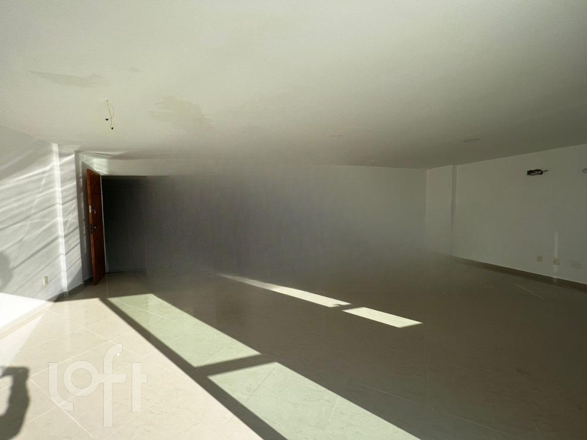 Apartamento à venda com 3 quartos, 200m² - Foto 8