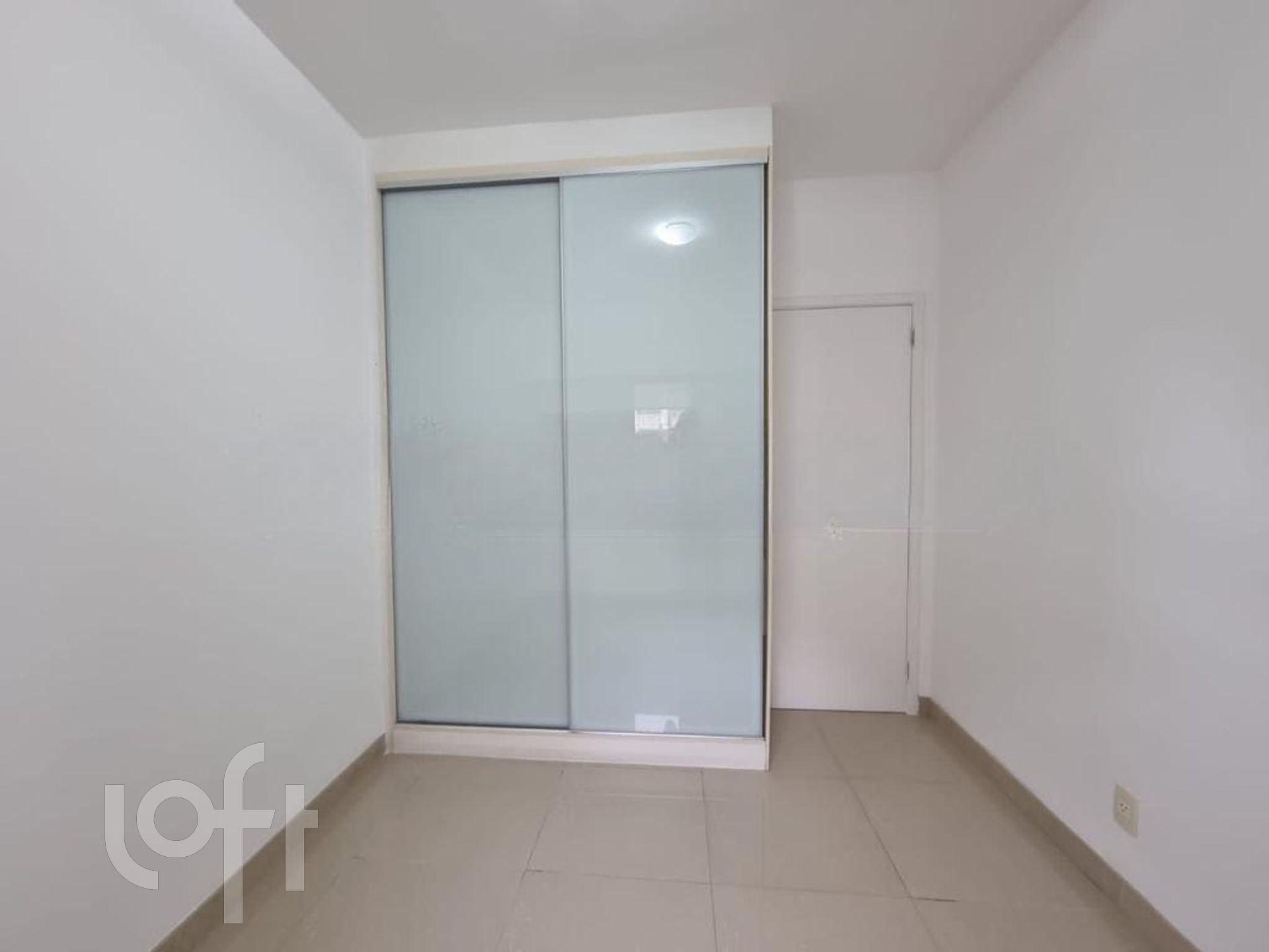 Apartamento à venda com 3 quartos, 110m² - Foto 13