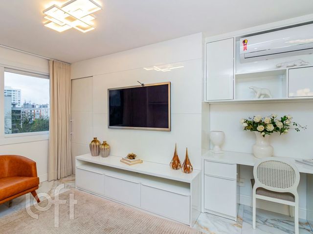 Apartamento com 54m², 1 dormitório, 1 suíte, 2 vagas, Três Figueiras em Porto Alegre