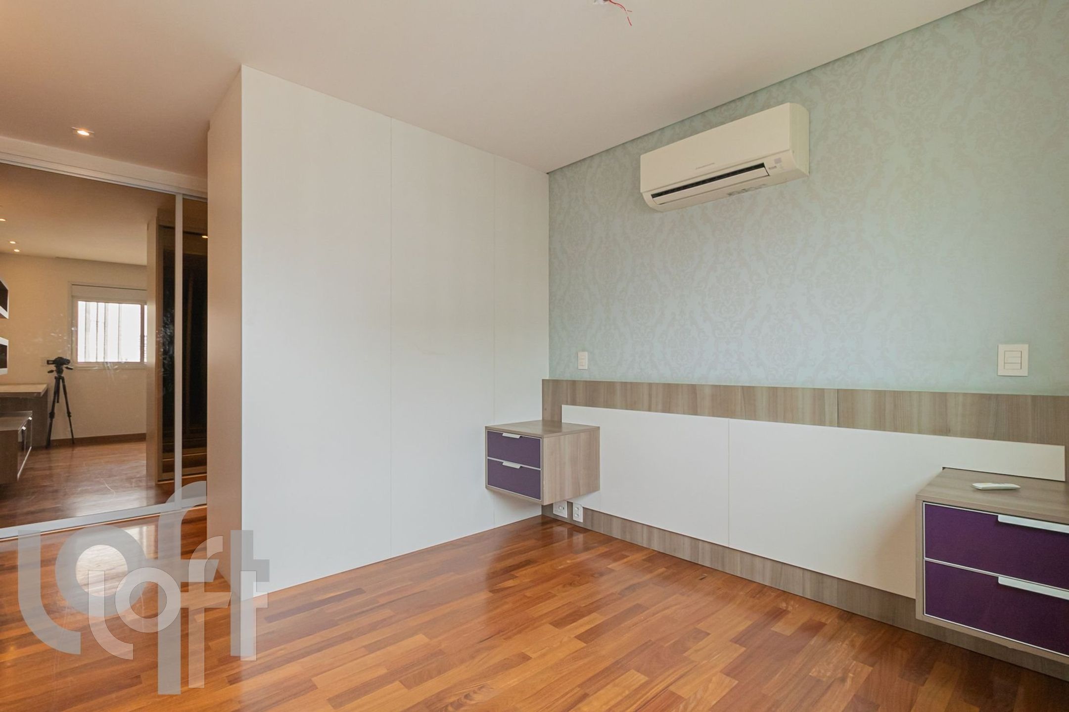 Apartamento à venda com 4 quartos, 205m² - Foto 4